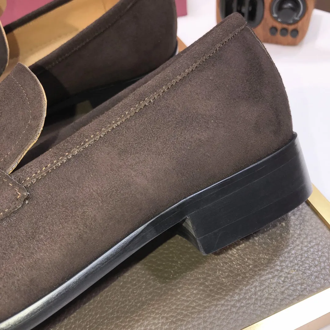 Men's shoes 💰500💰 [Ferragamo/Ferragamo] The latest model in the counter. Original imported high-quality cowhide with open sides + imported 🐂 water-dyed cowhide lining + original luxury metal buckle + original combination outsole. Comparison without pressure 38--45 (45 is custom-made and cannot be returned or exchanged)